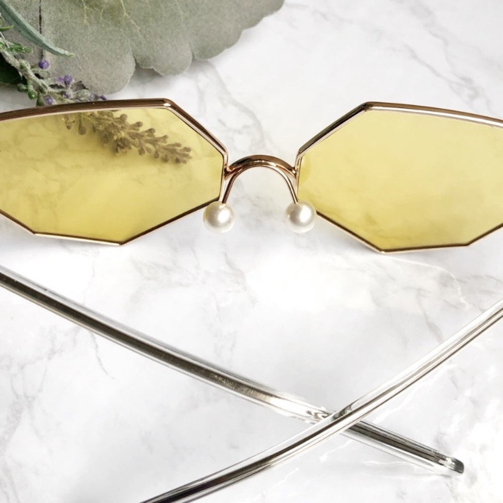 Yellow Oversized Sunglasses with Pearls Nose Pads - Picture 3 of 6
